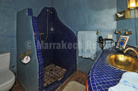 Sweet 6 bedroom Guest-House Riad with prime location