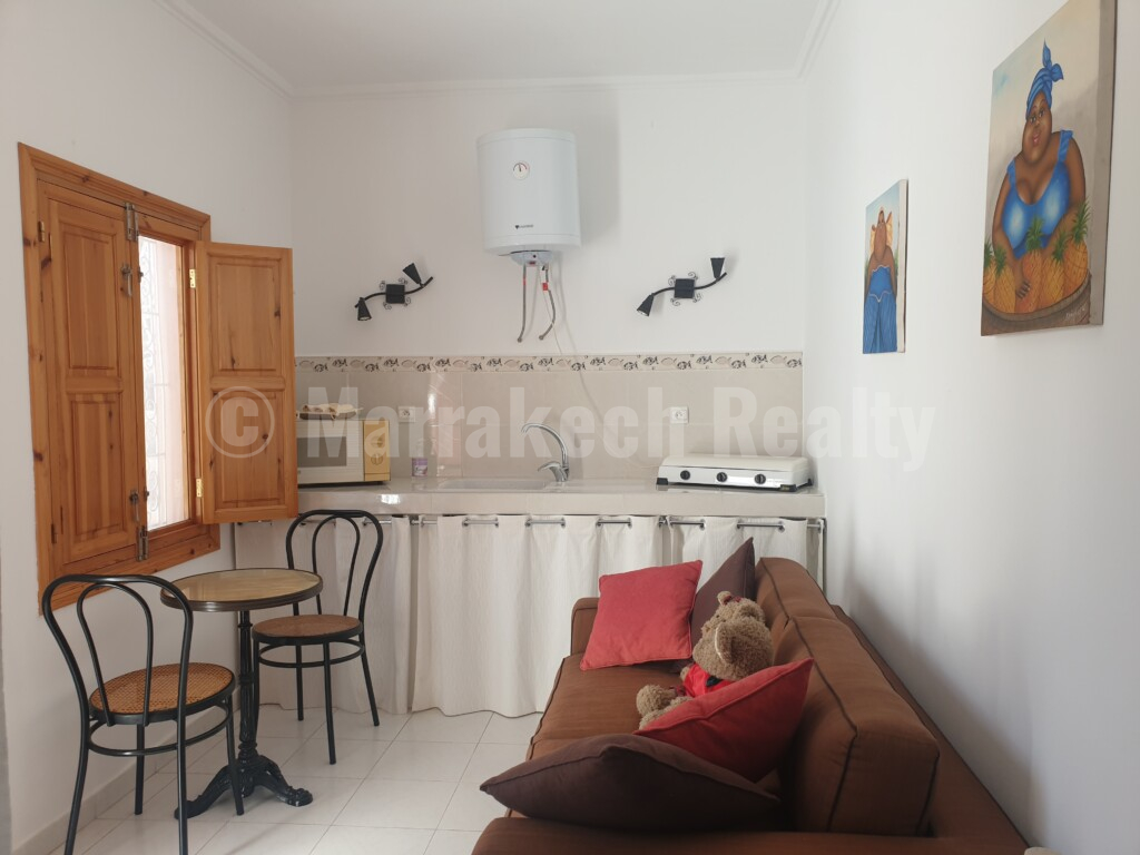 Traditional property on 1 hectare for sale close to Marrakech