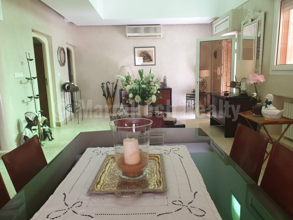 Traditional property on 1 hectare for sale close to Marrakech