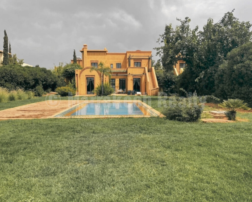 Belle villa meublée de 3 chambres dans un domaine golfique à Marrakech