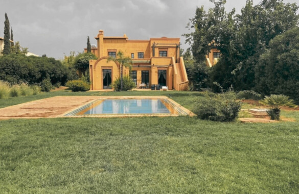 Belle villa meublée de 3 chambres dans un domaine golfique à Marrakech