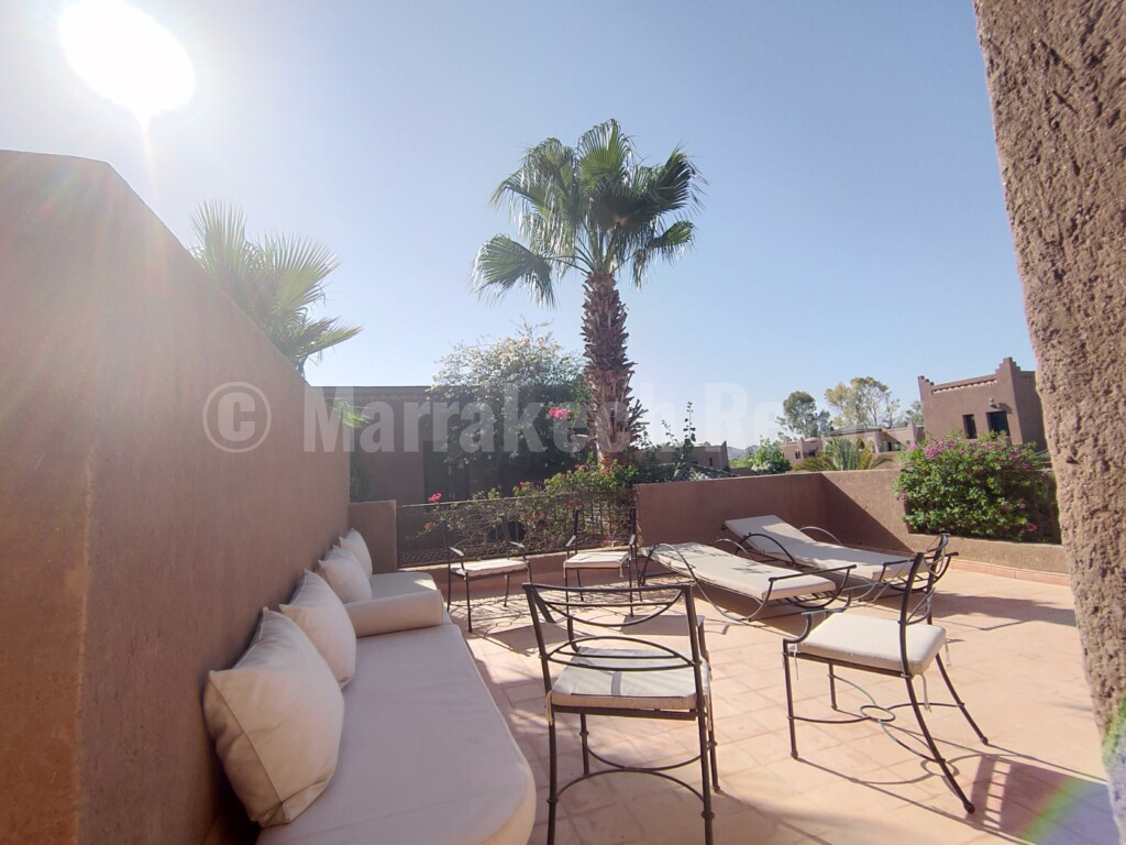 Villa Riad pool of 4 bedrooms nested in a very pretty domain close to the schools of Marrakech