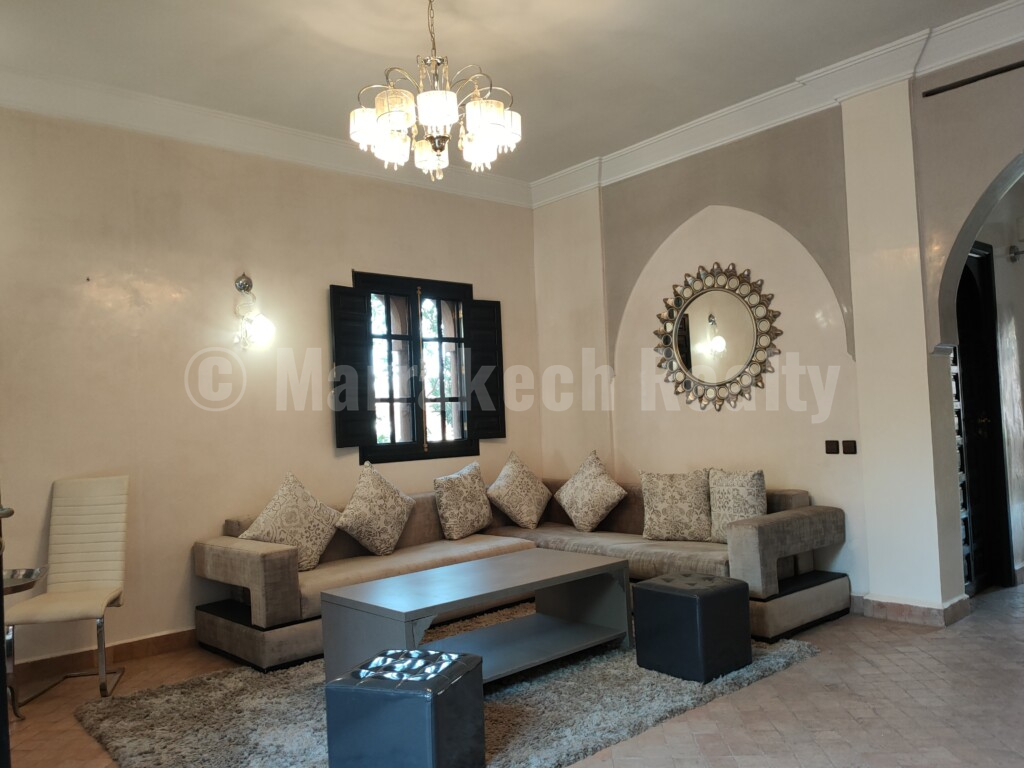 Villa Riad pool of 4 bedrooms nested in a very pretty domain close to the schools of Marrakech