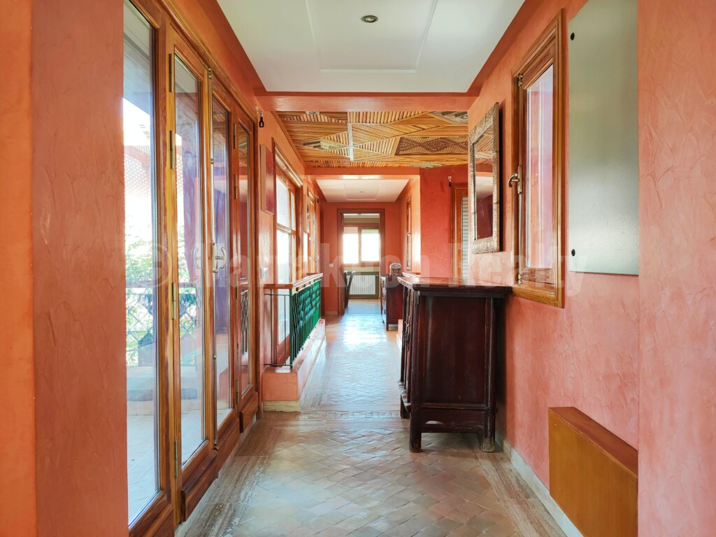 Standout 4 bedroom villa for long term rental