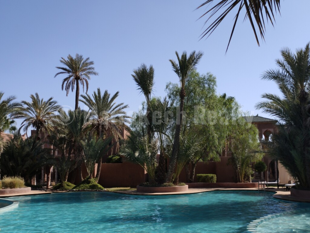 Villa Riad pool of 3 bedrooms nested in a very pretty domain close to the schools of Marrakech