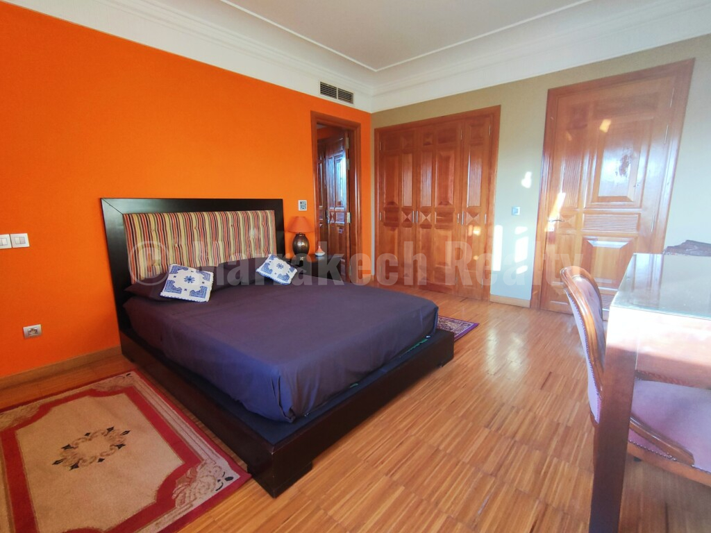 Standout 4 bedroom villa for long term rental