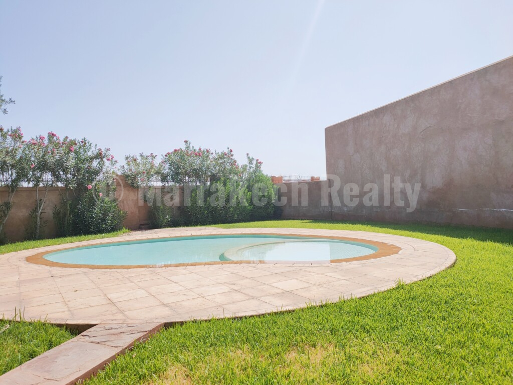 Standout 3 bedroom duplex apartment for rent in a gated community