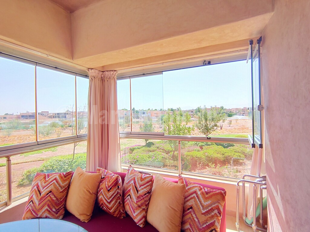 Bel appartement de 3 chambres dans un domaine golfique