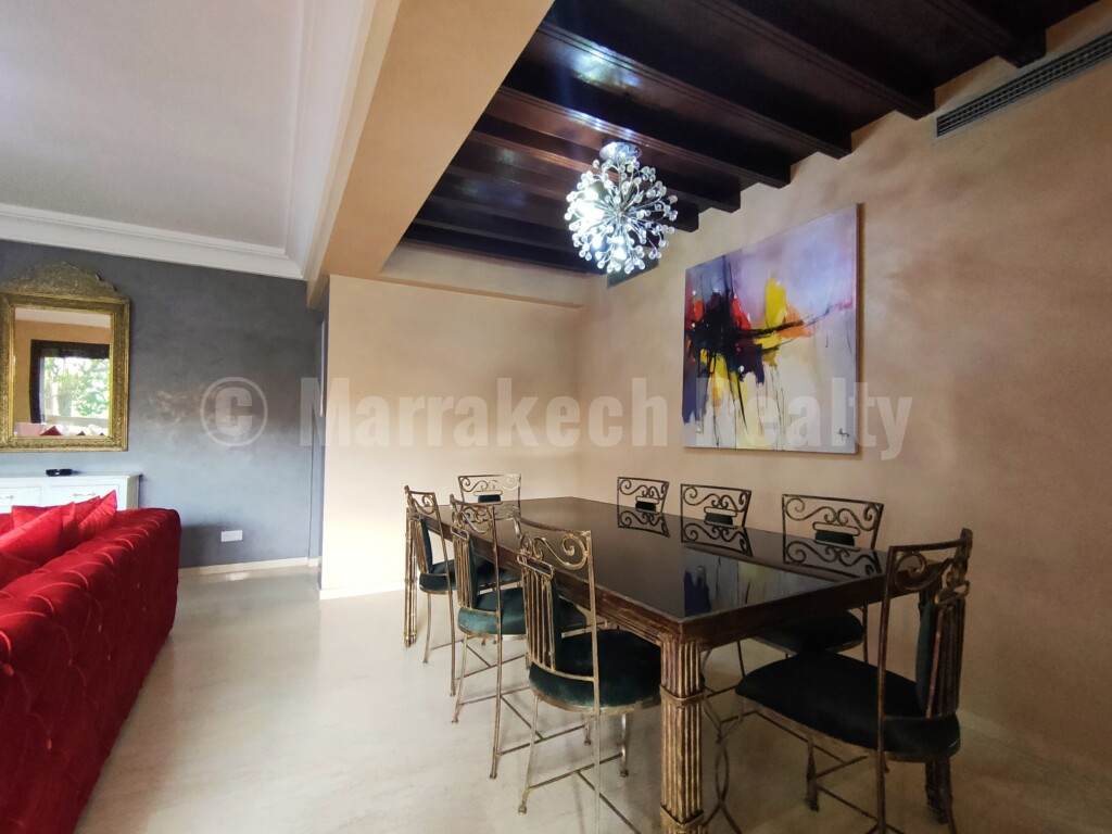 Lumineux duplex de 3 chambres à vendre à proximité du centre de Marrakech