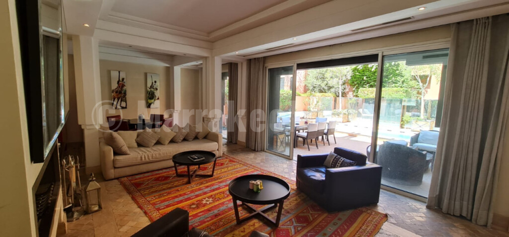 Beau Riad moderne de 4 chambres dans un domaine hôtelier exclusif