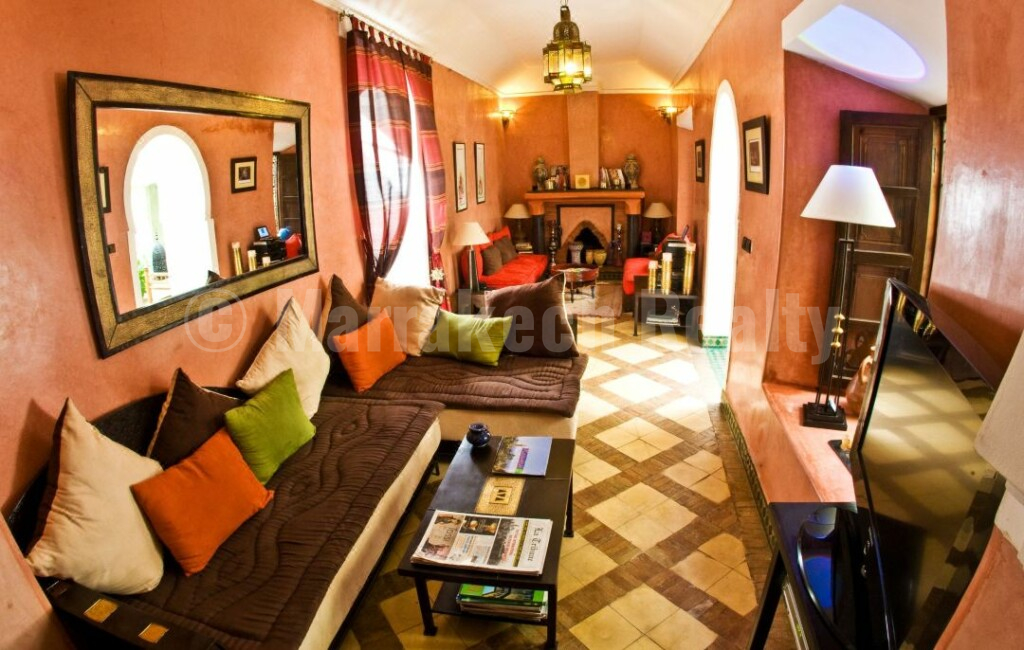 Traditionnel Riad Maison d’Hôtes de 7 chambres et 2 patios