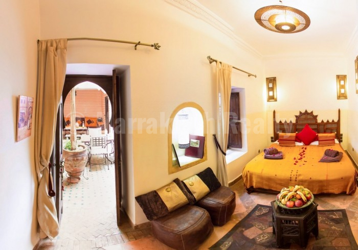 Traditionnel Riad Maison d’Hôtes de 7 chambres et 2 patios