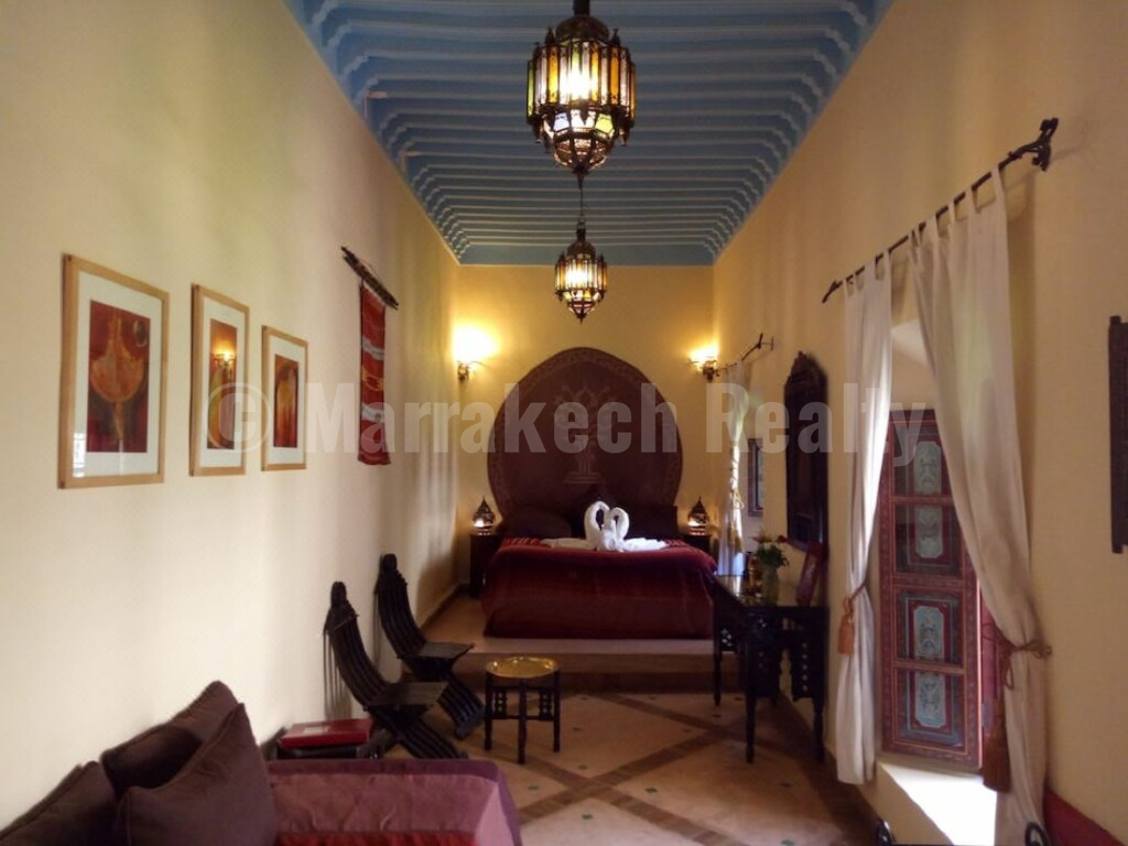 Traditionnel Riad Maison d’Hôtes de 7 chambres et 2 patios