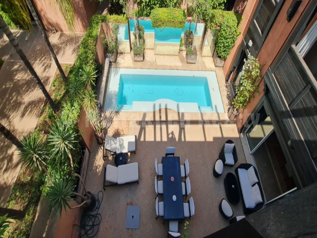 Beau Riad moderne de 4 chambres dans un domaine hôtelier exclusif