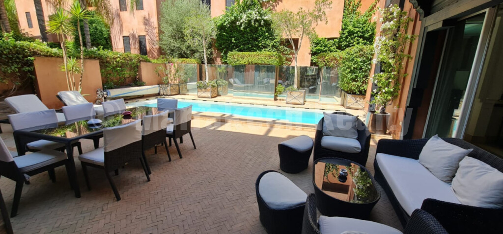 Beau Riad moderne de 4 chambres dans un domaine hôtelier exclusif