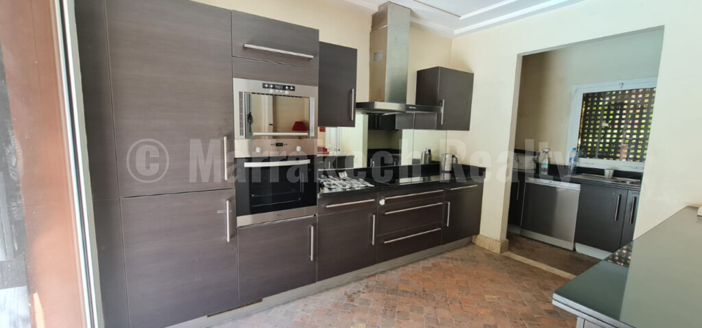 Beau Riad moderne de 4 chambres dans un domaine hôtelier exclusif