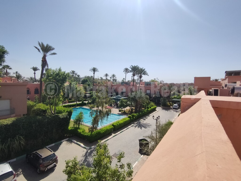 Sweet 3 bedroom villa for sale in a gated community with swimming-pool