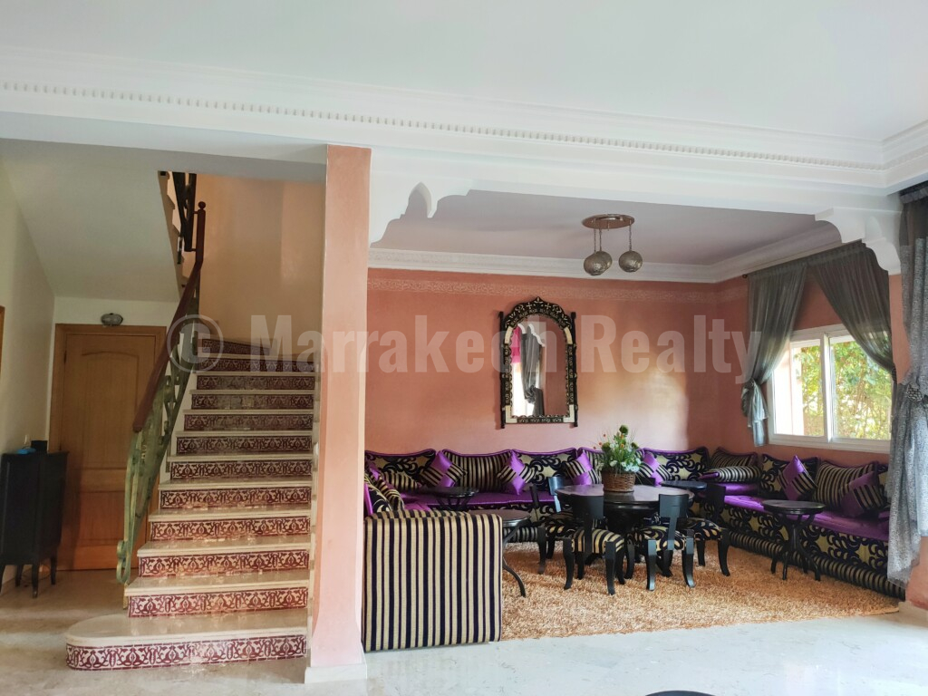 Villa de 4 chambres à vendre dans jolie résidence avec piscine