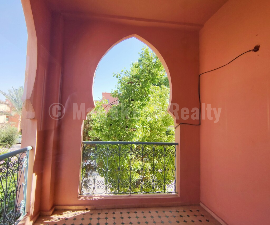 Sweet 3 bedroom villa for sale in a gated community with swimming-pool
