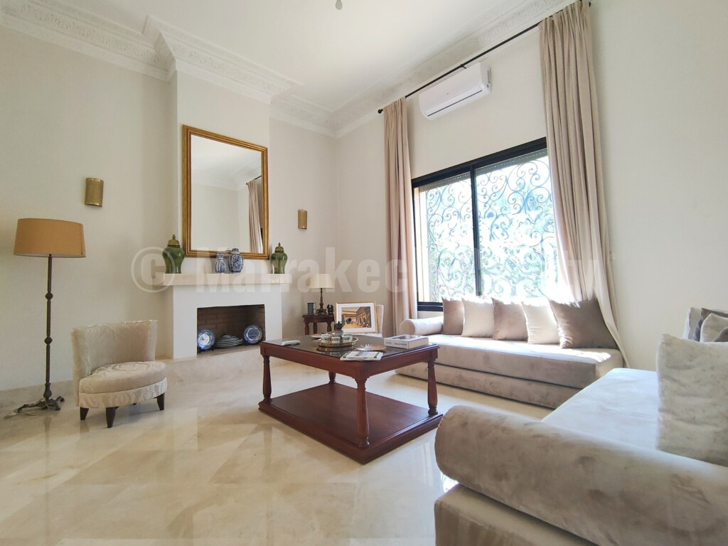 Substantial 8 bedroom villa for rent close to downtown Marrakech