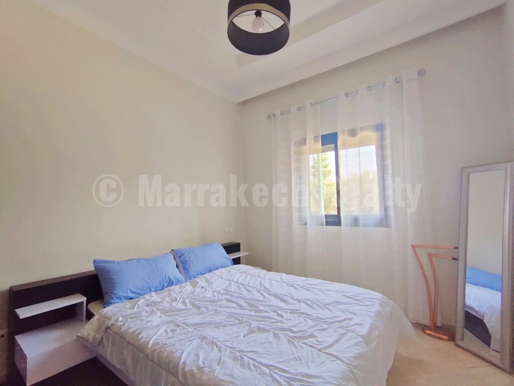 Bel appartement de 2 chambres dans une résidence avec piscine et tennis