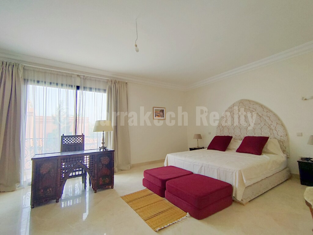 Substantial 8 bedroom villa for rent close to downtown Marrakech
