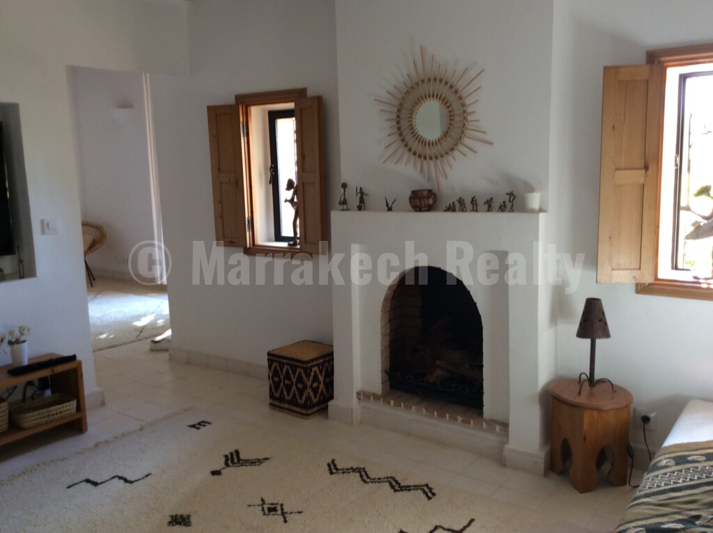 Belle villa de 4-5 chambres sur 1 hectare : superbe opportunité !