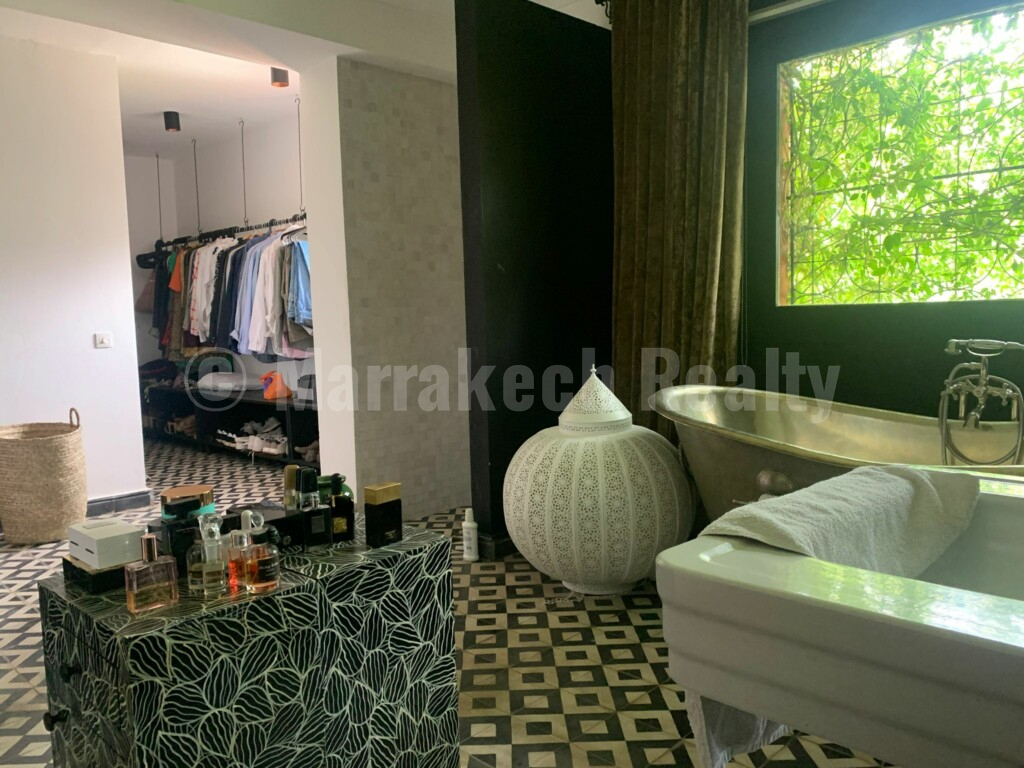 Rare 4 bedroom villa for rent close to the French Lycée