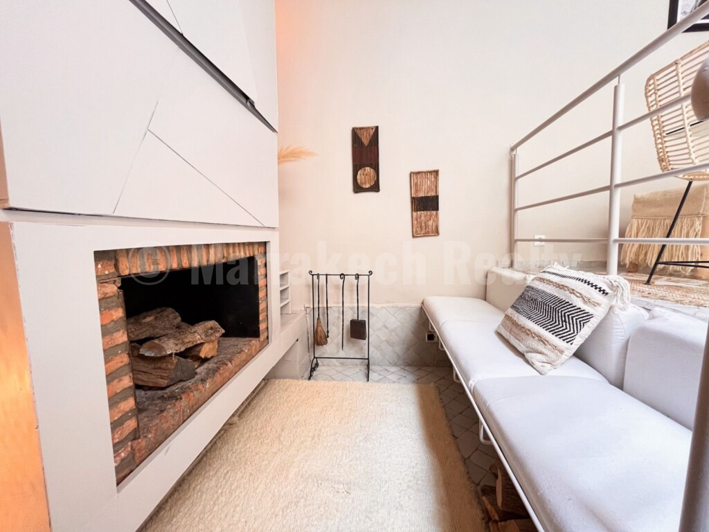 EXCLUSIVE : Modern renovated 3 bedroom Riad with pool and prime location