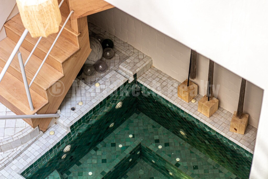 EXCLUSIVE : Modern renovated 3 bedroom Riad with pool and prime location