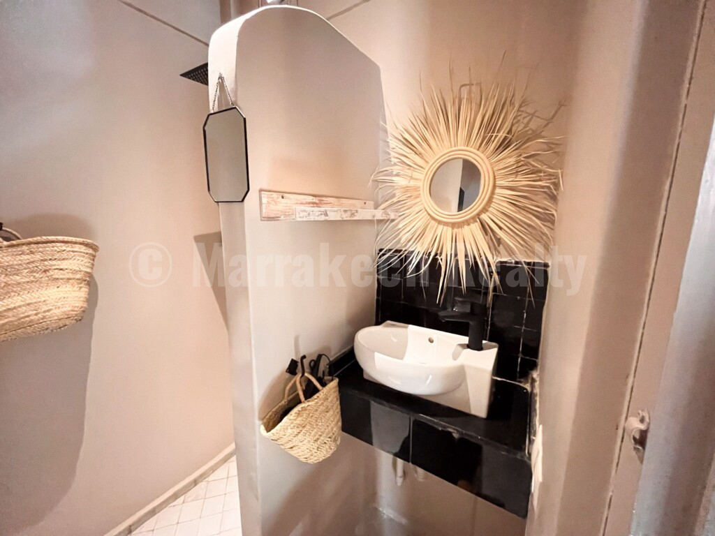 EXCLUSIVE : Modern renovated 3 bedroom Riad with pool and prime location