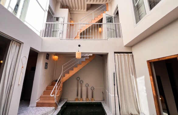 EXCLUSIVE : Modern renovated 3 bedroom Riad with pool and prime location