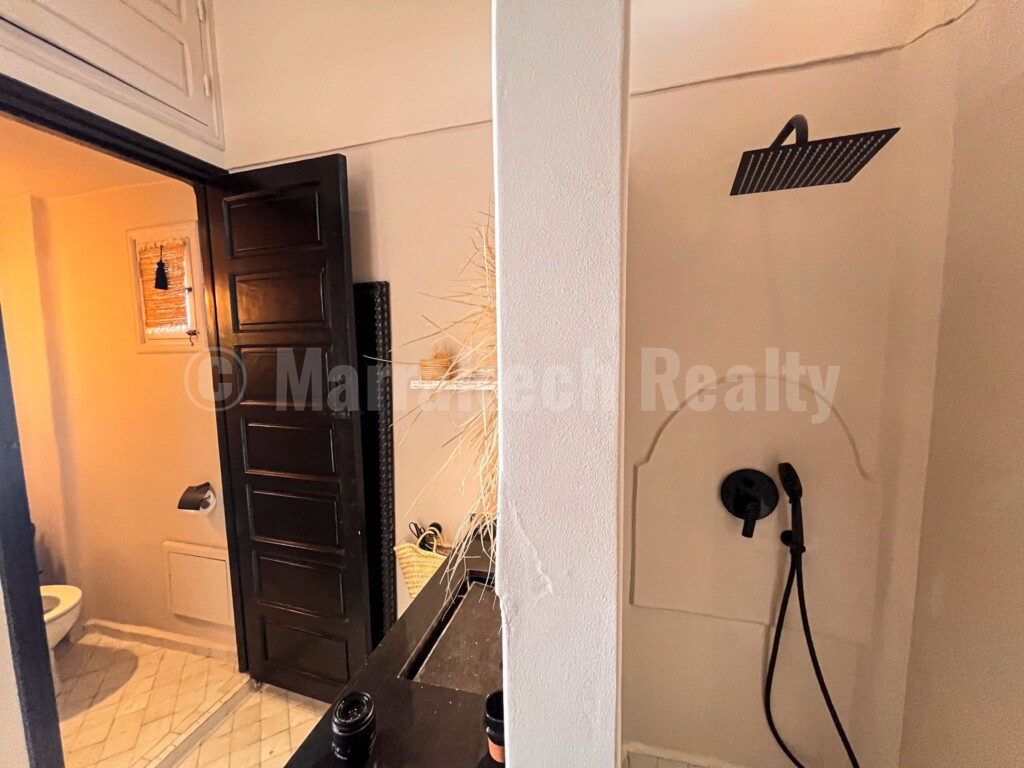 EXCLUSIVE : Modern renovated 3 bedroom Riad with pool and prime location