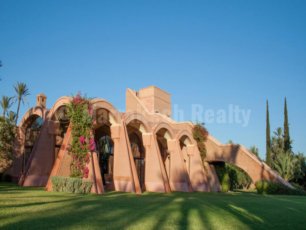 Originale villa d’architecte de 6 chambres en Palmeraie