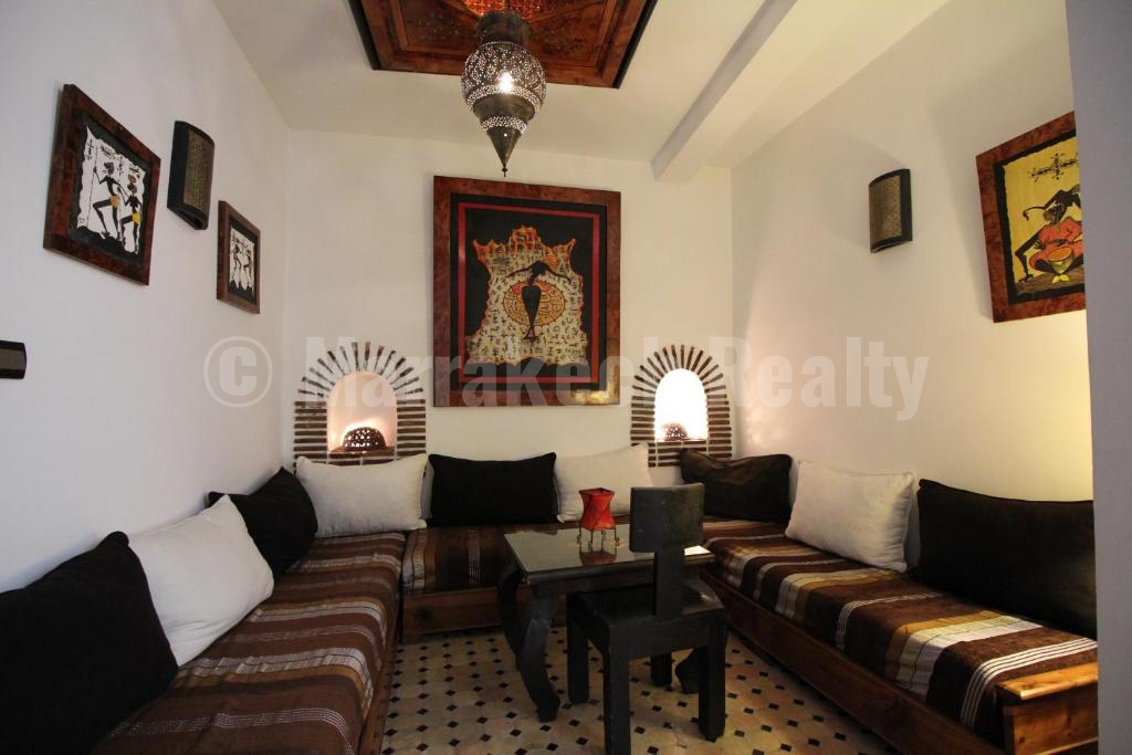 Lovely 4 bedroom Riad with seaviews