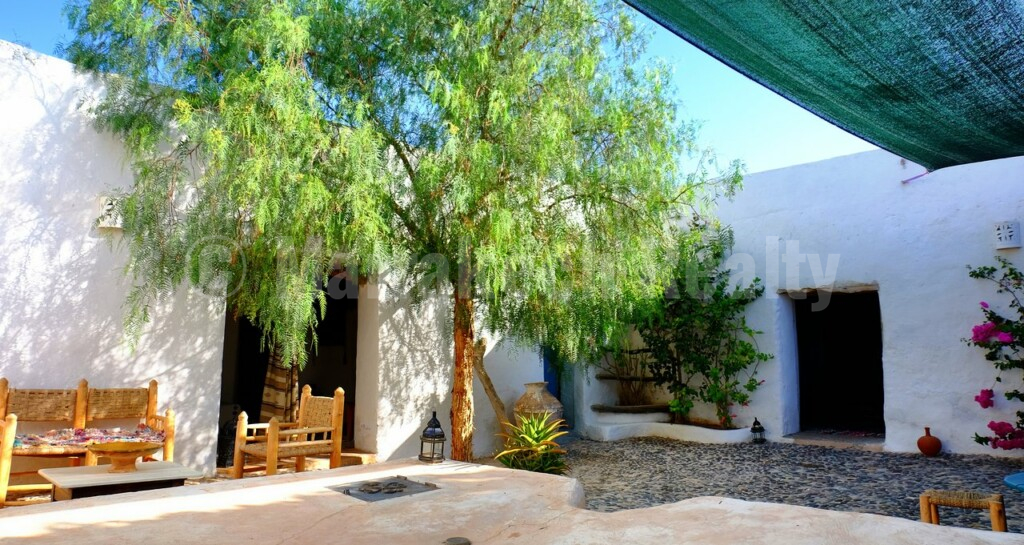 Lovely renovated 4 bedroom farm for sale south of Essaouira