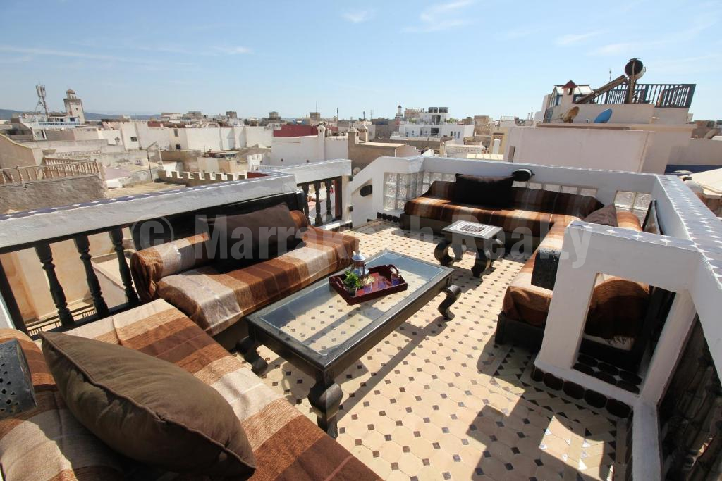 Lovely 4 bedroom Riad with seaviews