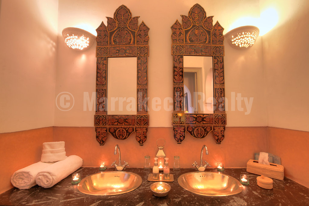 Upscale 5 suite Boutique-Riad in the heart of the Medina