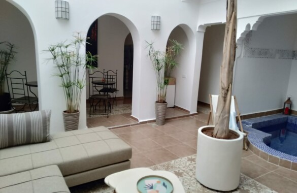 Sweet renovated 4 bedroom Riad with prime location