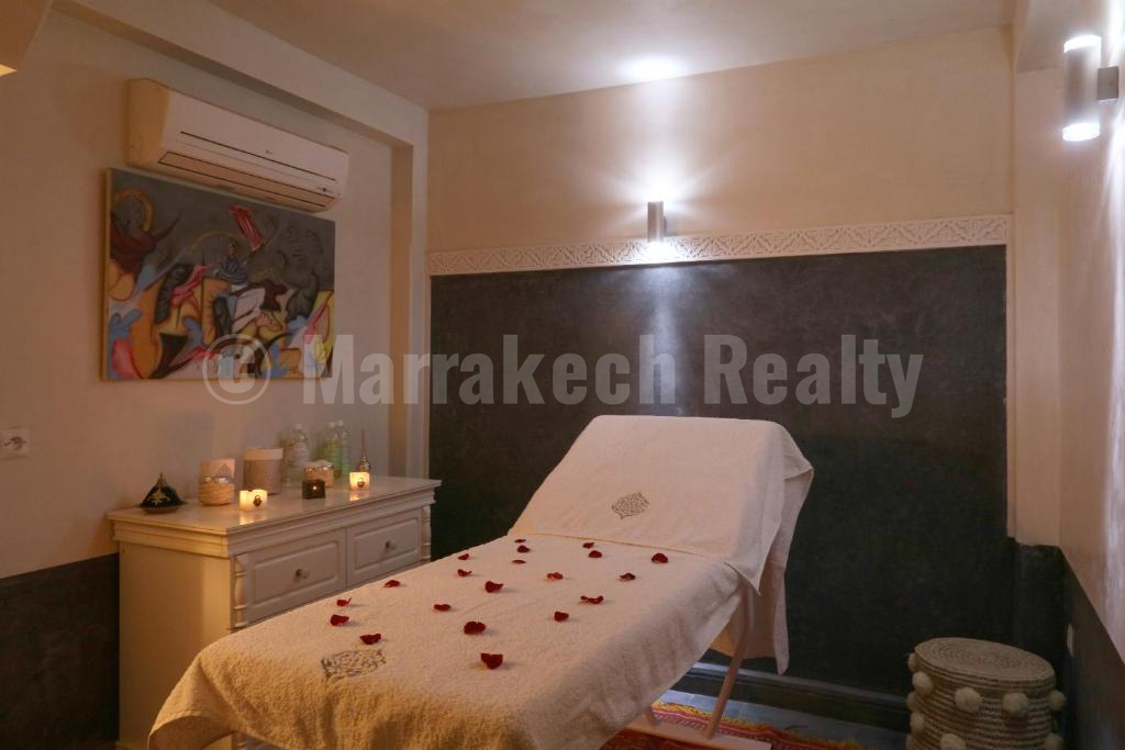 Upscale 6 bedroom Boutique-Riad with exceptional location