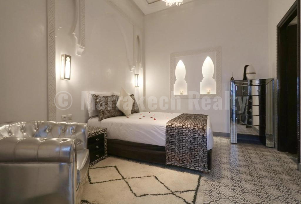 Upscale 6 bedroom Boutique-Riad with exceptional location