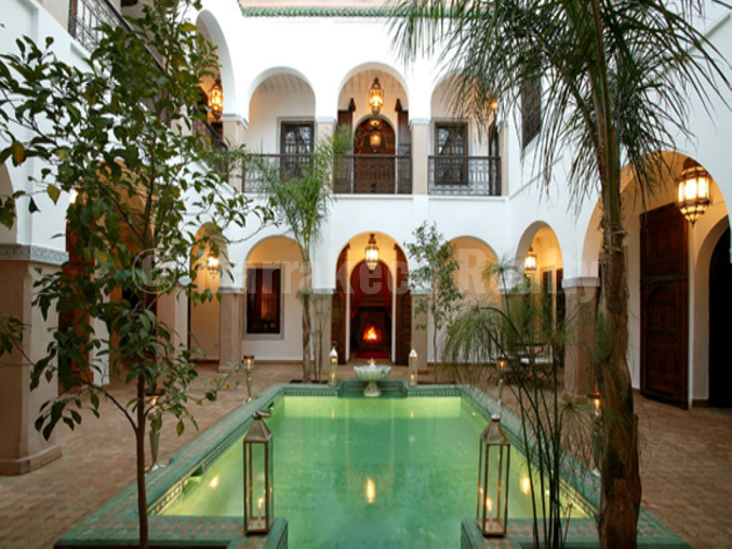 Superbe Riad Maison d’Hôtes de 8 chambres avec bel emplacement