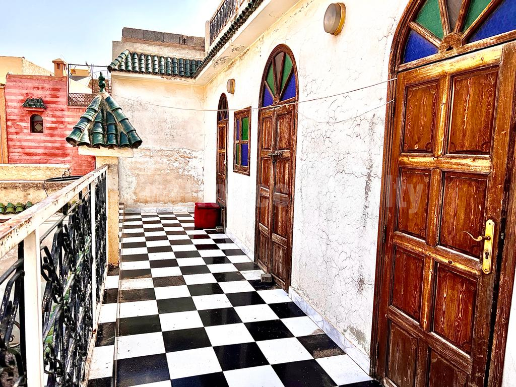 Vaste Riad titré à rénover avec superbe potentiel