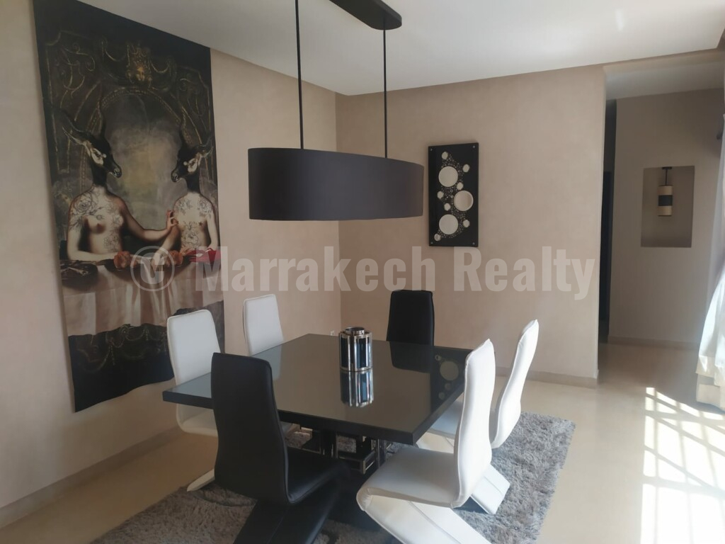 Luxueuse villa de 2 chambres à louer dans un domaine golfique