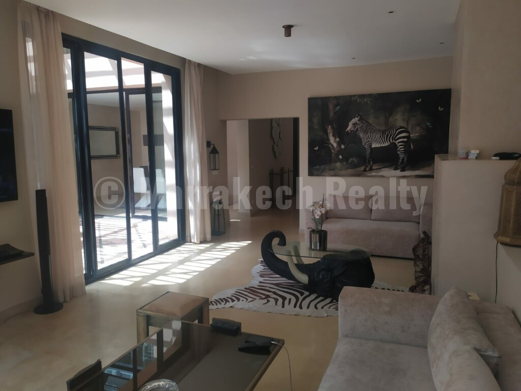 Luxueuse villa de 2 chambres à louer dans un domaine golfique