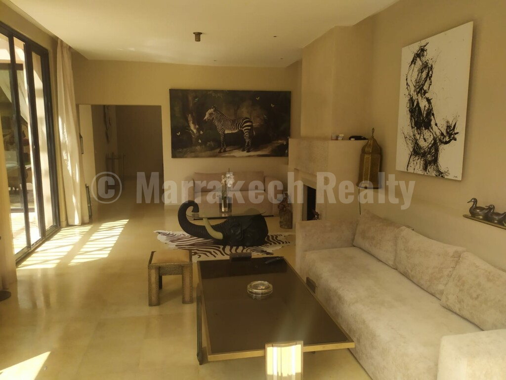 Luxueuse villa de 2 chambres à louer dans un domaine golfique