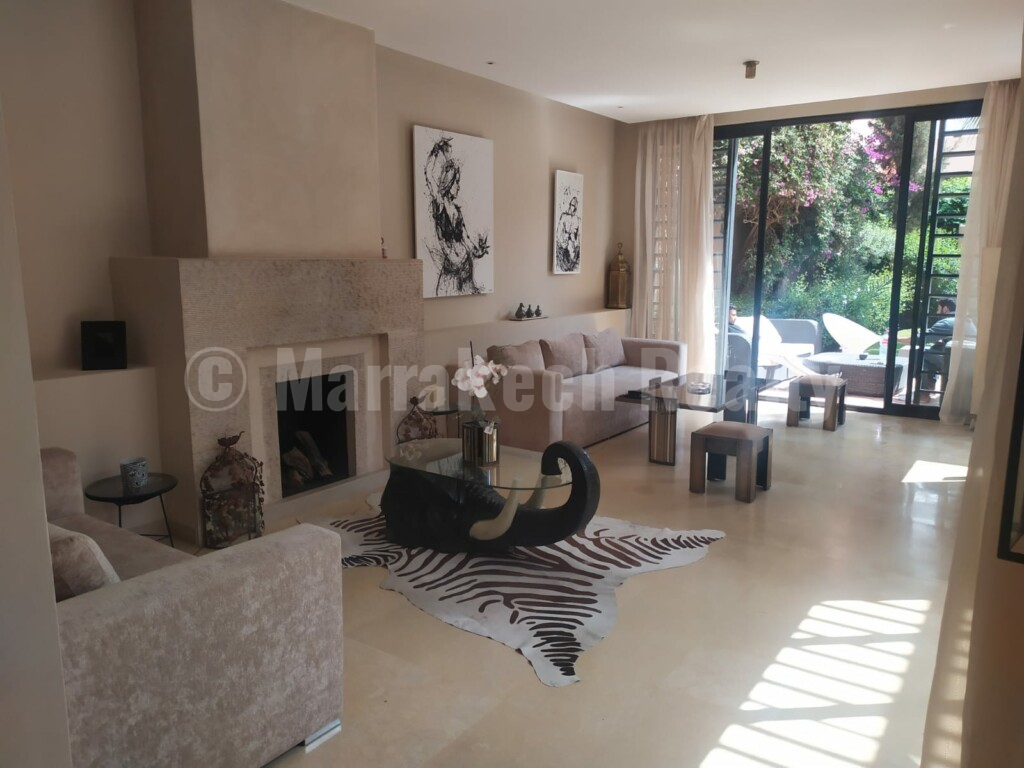 Luxueuse villa de 2 chambres à louer dans un domaine golfique