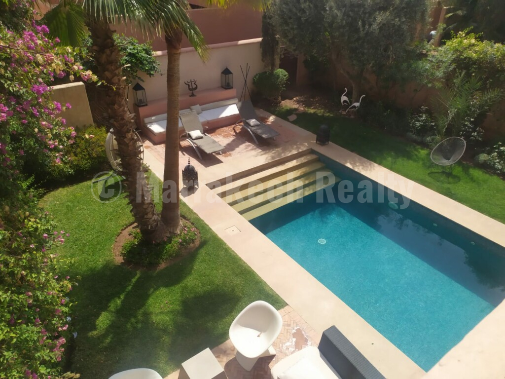 Luxueuse villa de 2 chambres à louer dans un domaine golfique