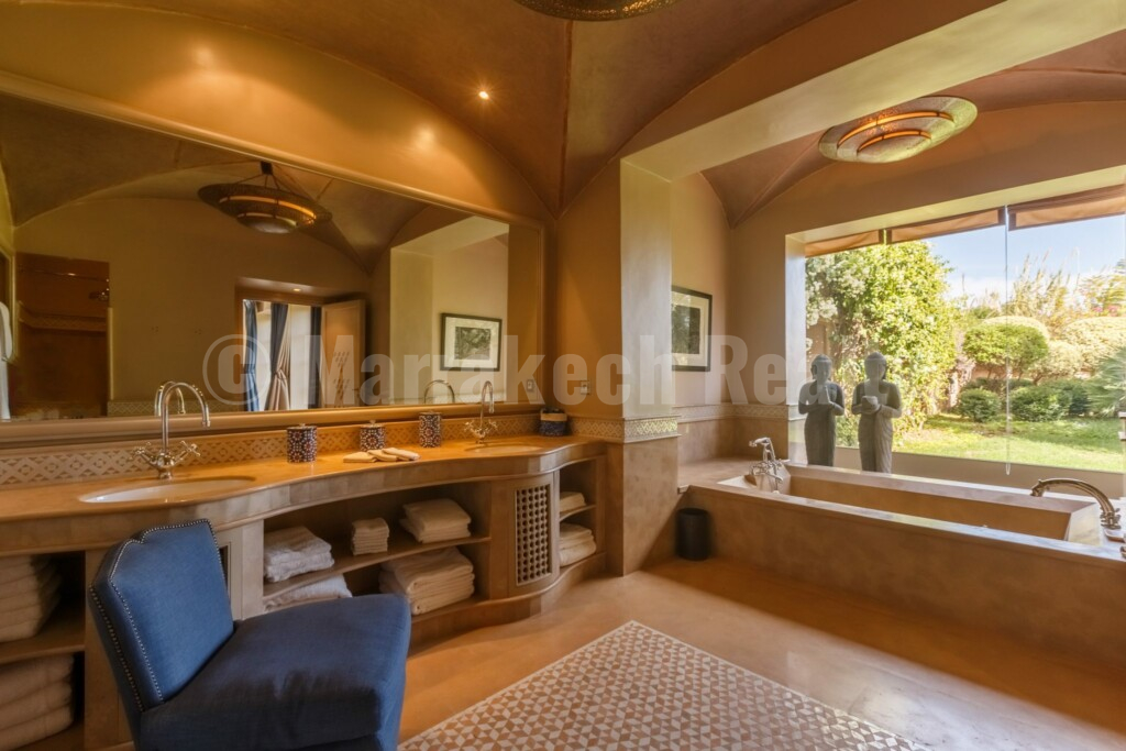 Luxueuse villa dans un domaine sécurisé en Palmeraie de Marrakech