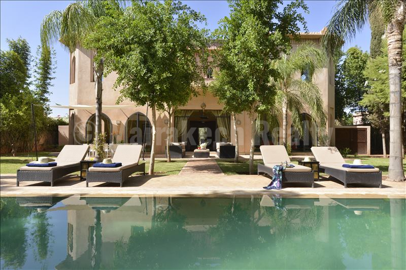 Superbe villa de 6 chambres dans un domaine golfique exclusif